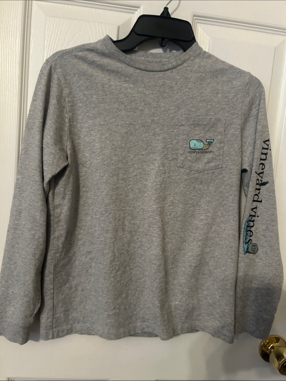Vineyard Vines Gray Long-Sleeve Tee Happy Halloween edition